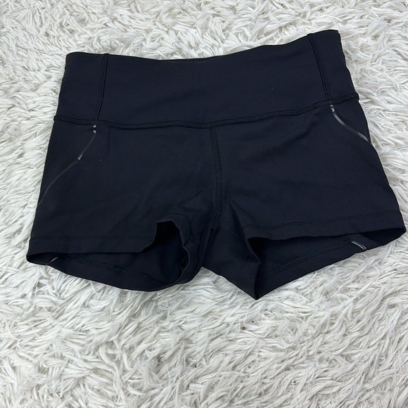 Lululemon Quick Pace Short (2.5") Black - Picture 1 of 6